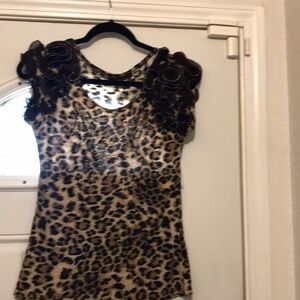 Leopard with ruffles sleeve less blouse size M
